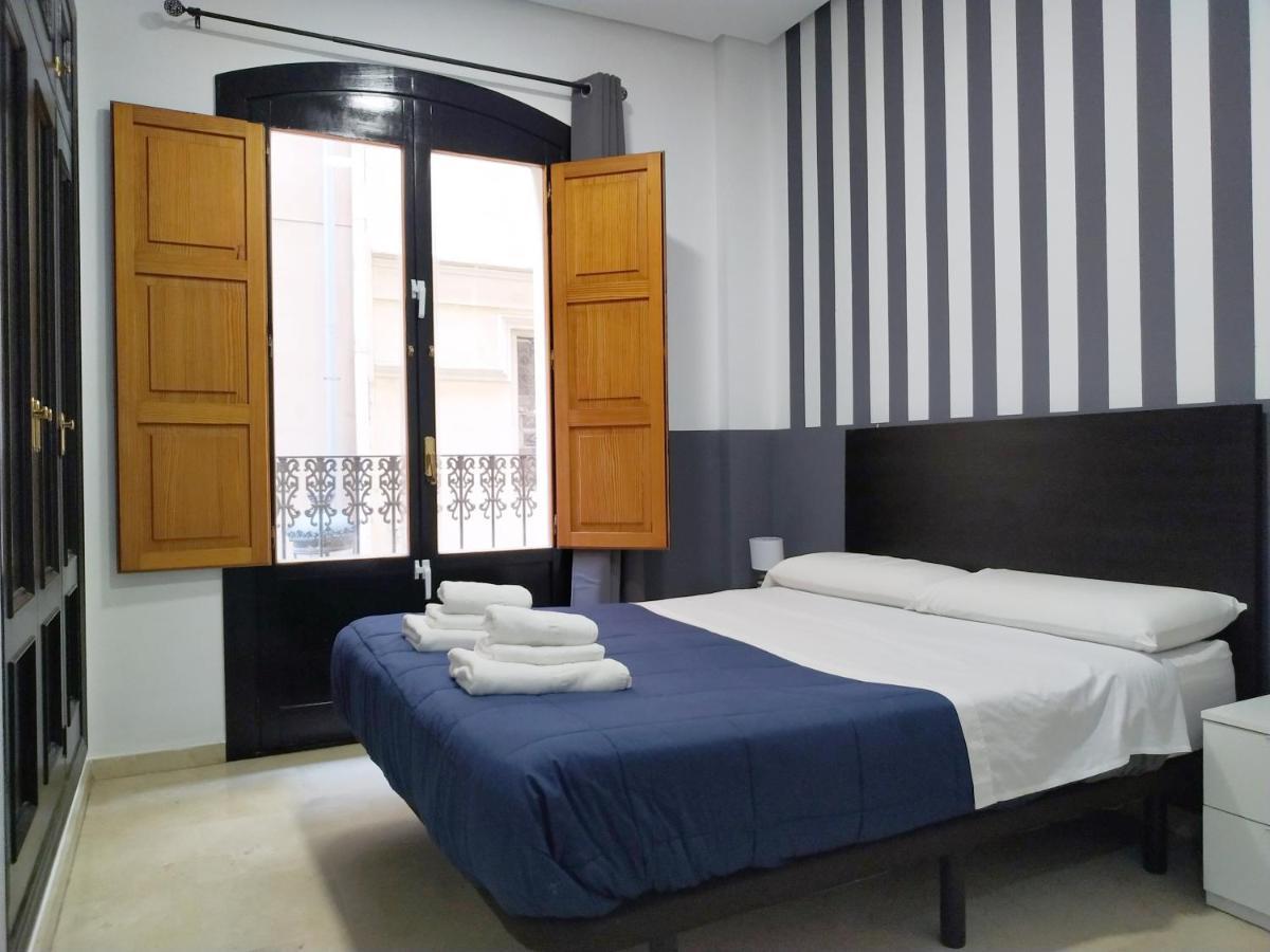 Flats Friends Plaza De La Reina Hotell Valencia Eksteriør bilde