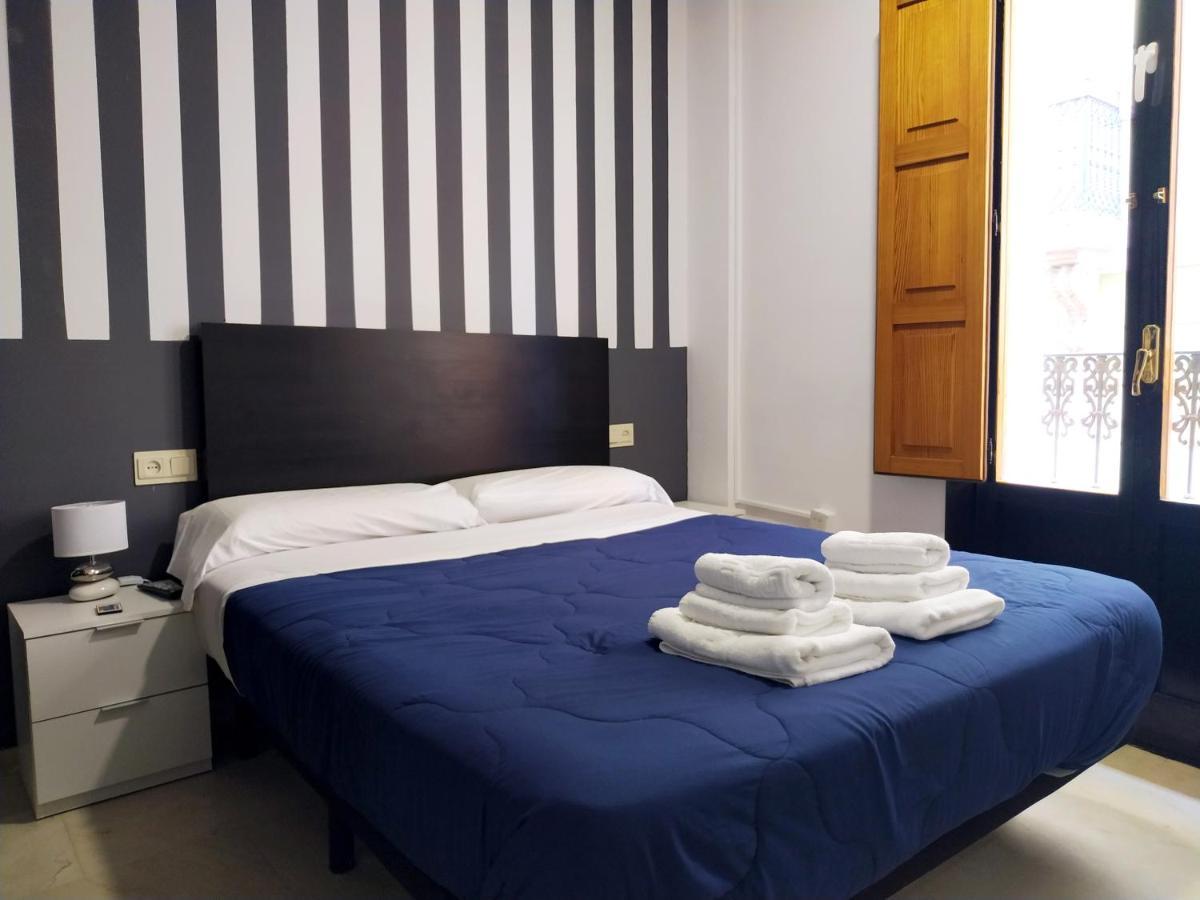Flats Friends Plaza De La Reina Hotell Valencia Eksteriør bilde