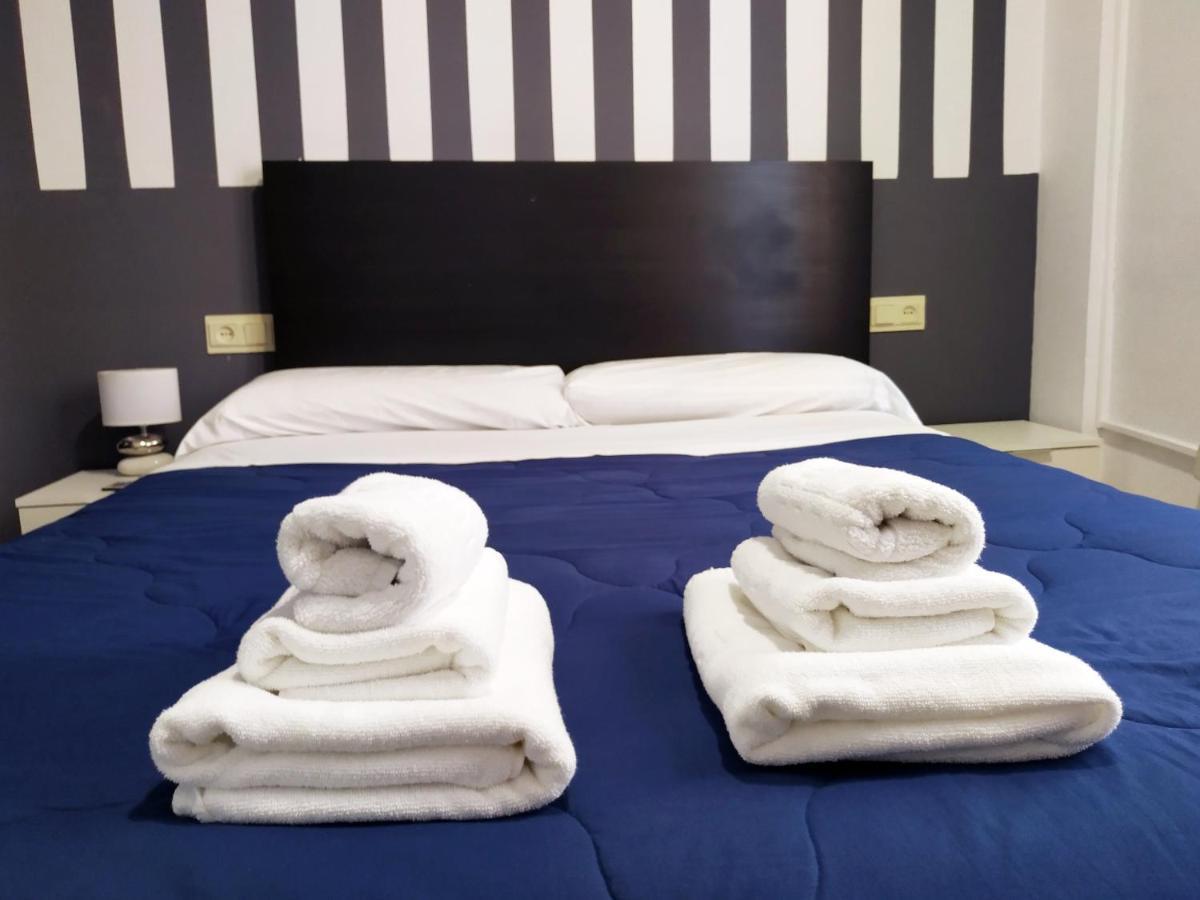 Flats Friends Plaza De La Reina Hotell Valencia Eksteriør bilde