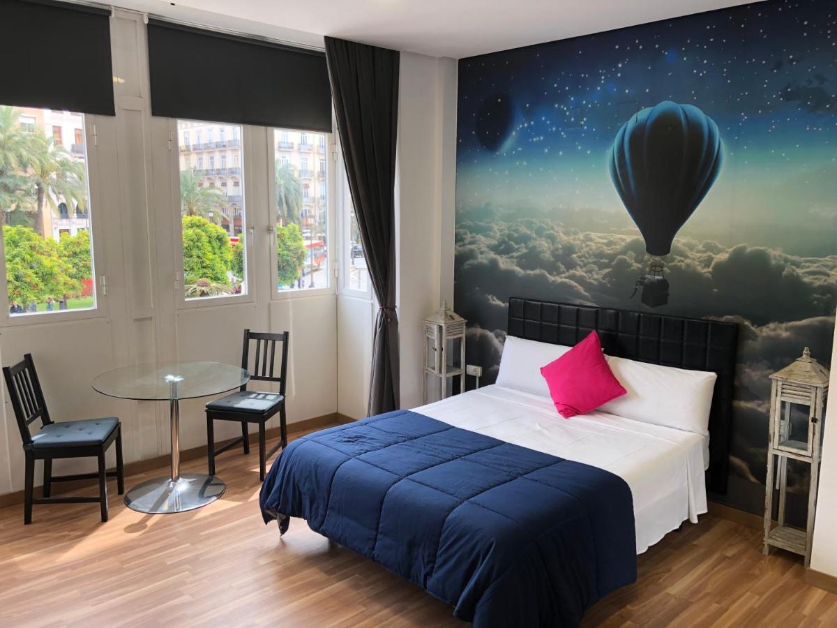 Flats Friends Plaza De La Reina Hotell Valencia Rom bilde